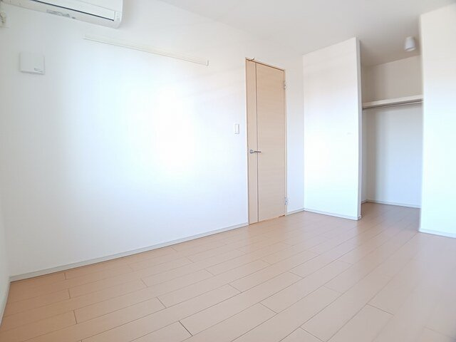 エレヴァ―トピアＥの内装