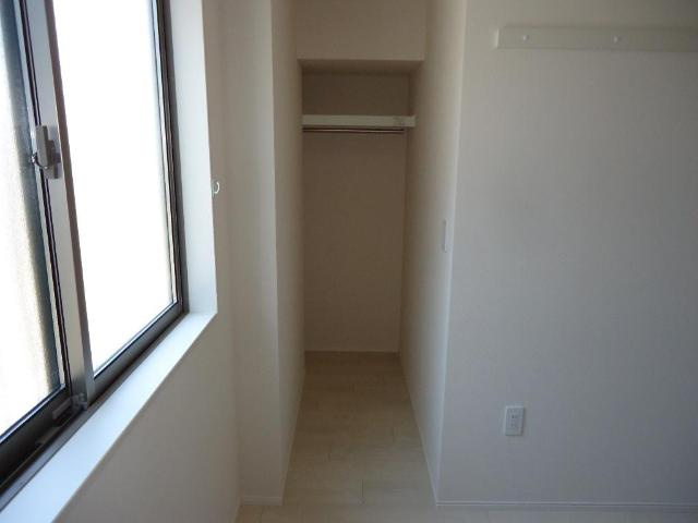 ネオ・プレミアム　Ａ棟の収納|ウォークインクローゼット