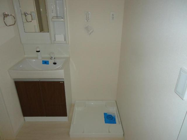 ネオ・プレミアム　Ａ棟のその他|洗濯機置場