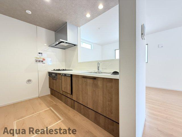 高松市三条町新築戸建のキッチン|きれいなキッチンです