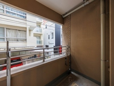 ミリアレジデンス乃木坂のバルコニー