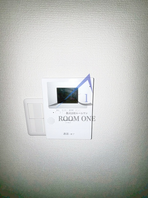 渡辺ビル|モニター付きインターホンです。