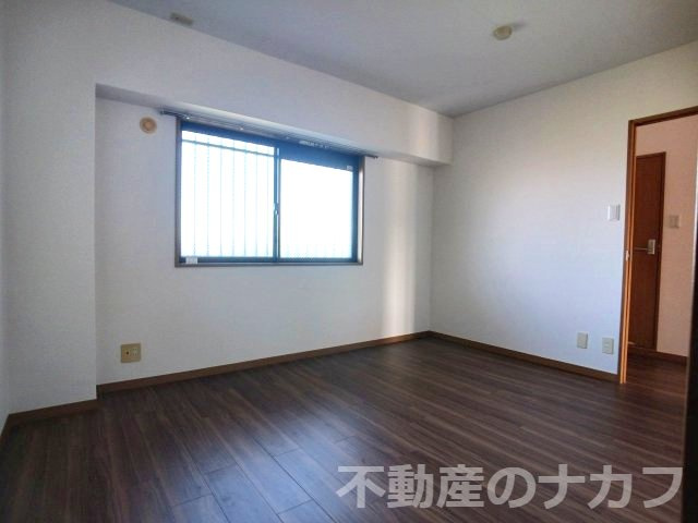 ベルメゾンの洋室