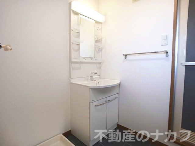 ベルメゾンの独立洗面台