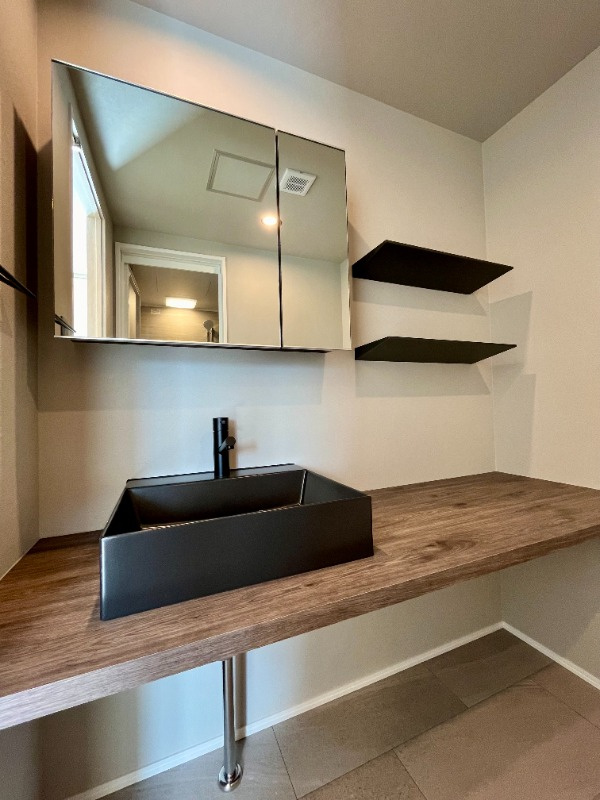 レジディアタワー乃木坂の洗面所|同タイプ別住戸の写真です