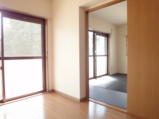 【居間・リビング】 | オール洋室になります☆