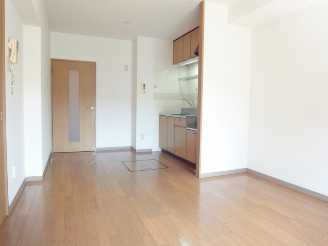 【設備】 | ＊居間・リビングの写真です。