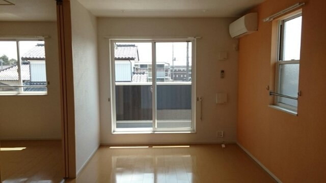 シャン・ド・フルールⅤの居間・リビング