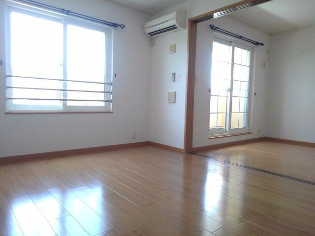 プリマヴェーラＢの居間・リビング