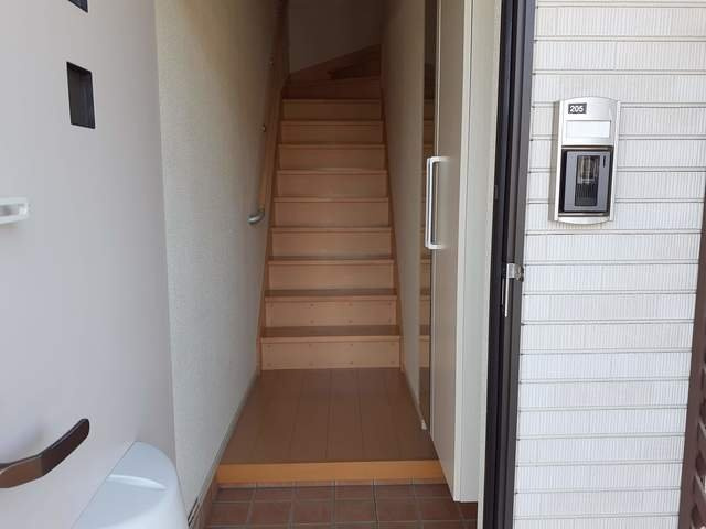 アンジュ・ブローテＡの玄関