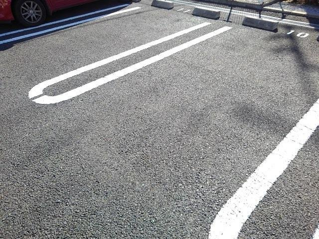 ラック　ヒルズ　Ａの駐車場