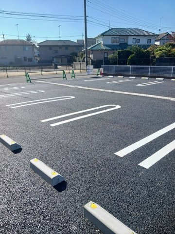 カーサエテルノＣの駐車場