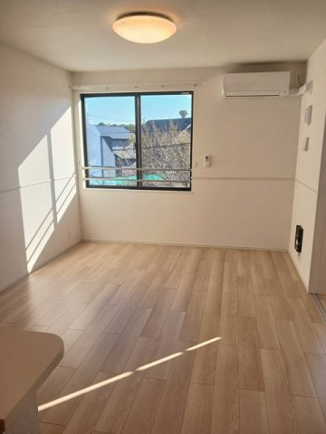 カーサエテルノＣの居間・リビング