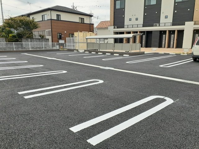 エスポワール城東の駐車場