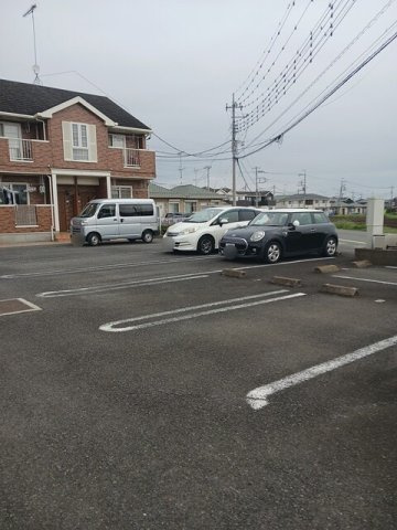 グランド・エースの駐車場