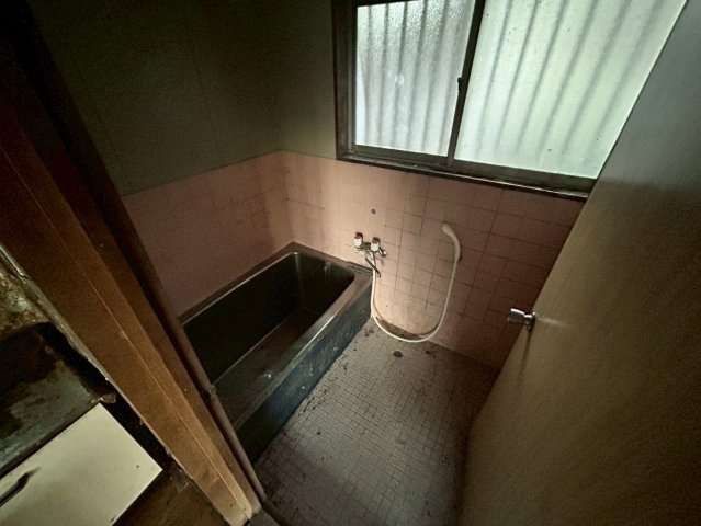 鉾田市飯名　中古戸建の浴室