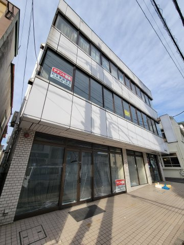 花輪第一ビルの外観