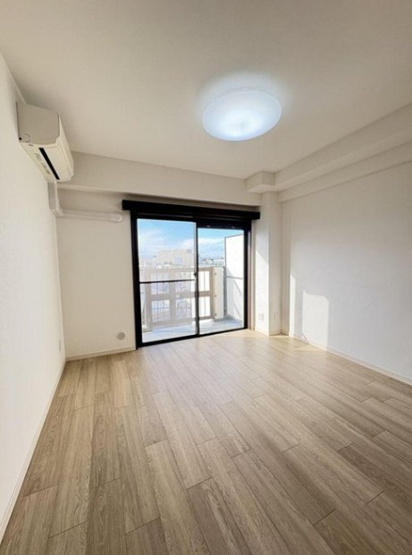 【洋室】 | シティハイツ大山 | 趣味に没頭したり、自分の時間を愉しめる一部屋です。