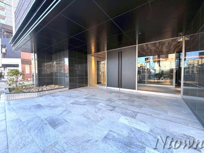 【エントランス】 | S-RESIDENCE庄内通駅前curere(クラーレ) | 落ち着いたエントランスです