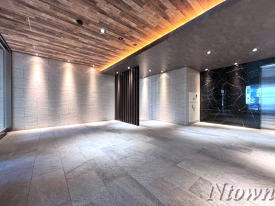 【ロビー】 | S-RESIDENCE庄内通駅前curere(クラーレ) | 落ち着いたロビーです