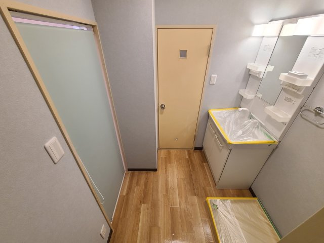 ゴールドマンション小熊ＰＡＲＴ１の洗面所|★広めの脱衣スペースです★