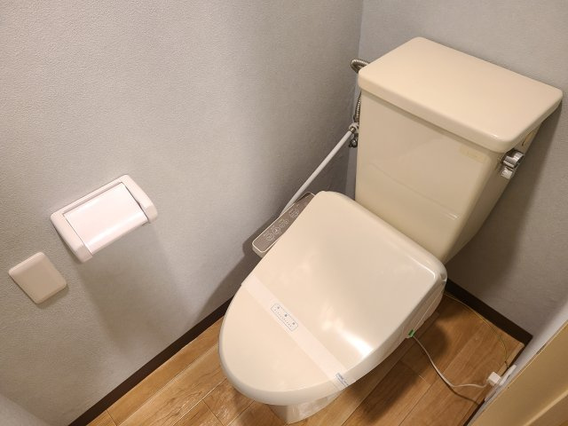 ゴールドマンション小熊ＰＡＲＴ１のトイレ|★温水洗浄便座付き★