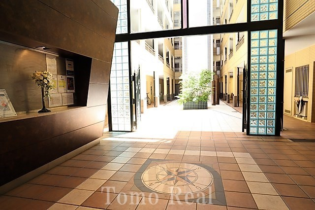 レジディア六本木檜町公園のロビー