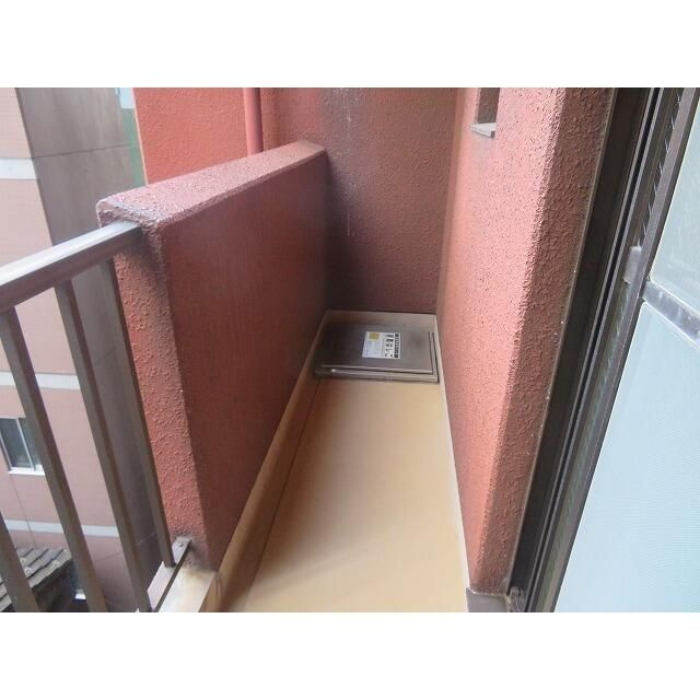 メゾン丸十のバルコニー