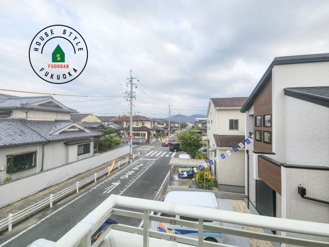 福岡市西区横浜1丁目第1-6棟（3号棟）の展望|窓から緑が見える物件も魅力的です。