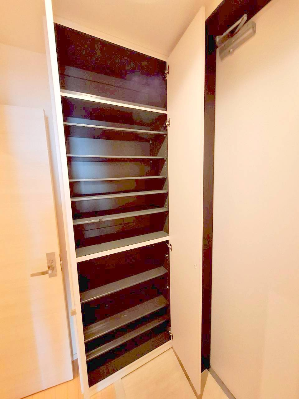 メゾングレイスの玄関|★トールタイプのシューズＢＯＸ★