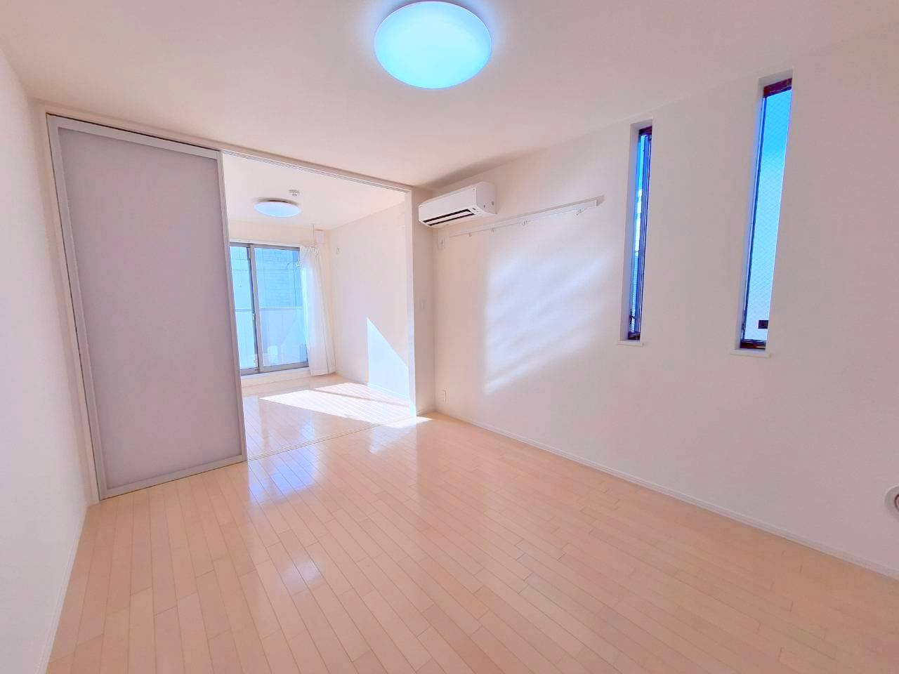 メゾングレイスの居間・リビング|★ゆとりある広さのお部屋です★