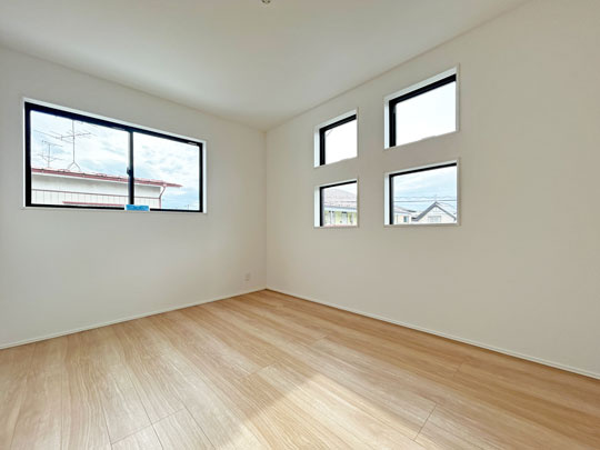 宮城野区栄の洋室