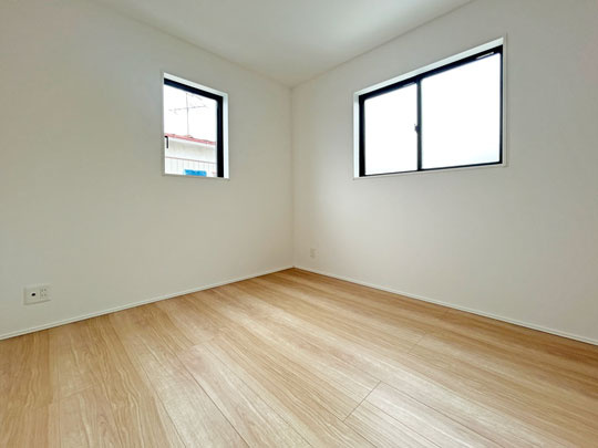 宮城野区栄の洋室