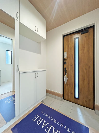 宮城野区栄の玄関