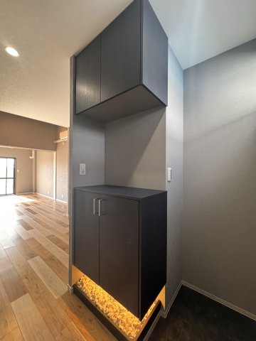 Polarisのその他|ダウンライトがおしゃれな玄関