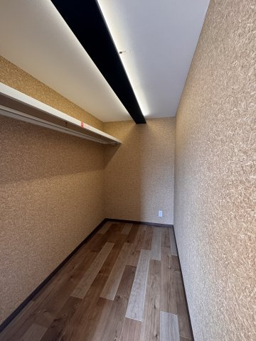 Polarisの収納|ウォークインクローゼット