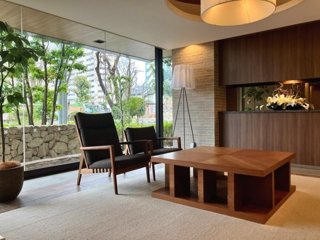 オハナ萩山のロビー