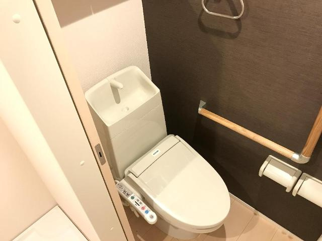 ヴィエナのトイレ|シャワー付トイレ