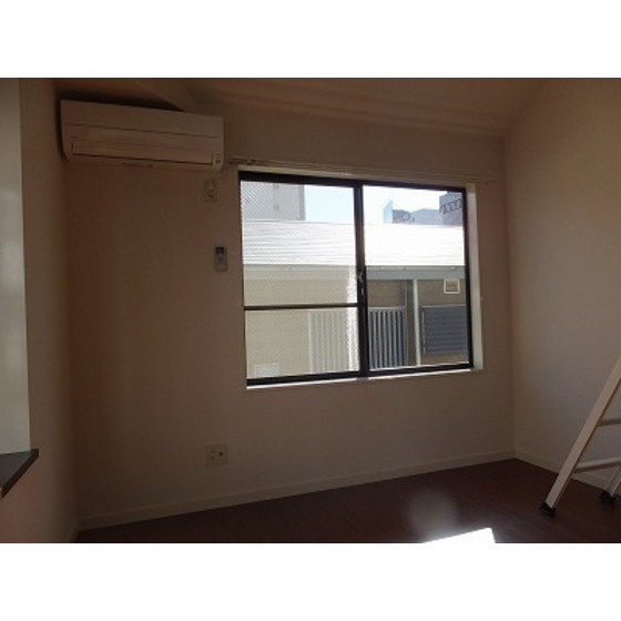 ＣＲＡＤＬＥの居間・リビング