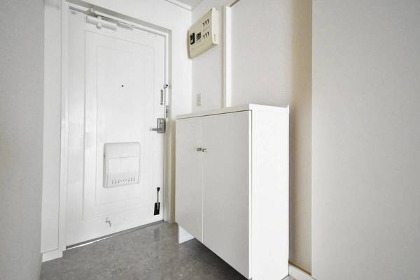 ビレッジハウス芝浦タワー1号棟の玄関|ビレッジハウスの同一物件・同一タイプの間取りの写真です