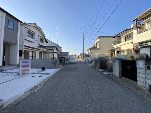 【前面道路含む現地写真】 | 西区玉津町高津橋　新築戸建　1号棟