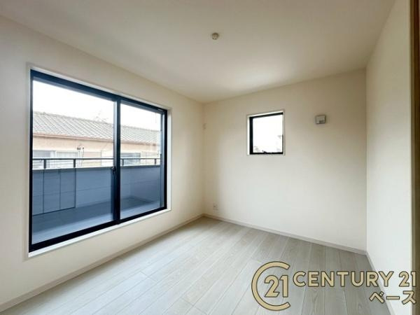 リーブルガーデン下田西 ／新築一戸建の子供部屋|■現地撮影写真■優しい色合いでまとめられた洋室！どんな家具も合いそうですね！