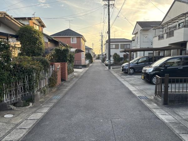 岡崎市矢作町西林寺・中古戸建の前面道路含む現地写真|前面道路です。