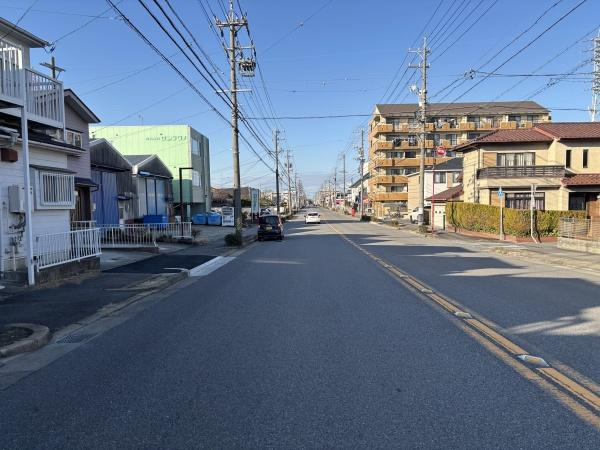 岡崎市日名本町・中古戸建の前面道路含む現地写真|前面道路です。