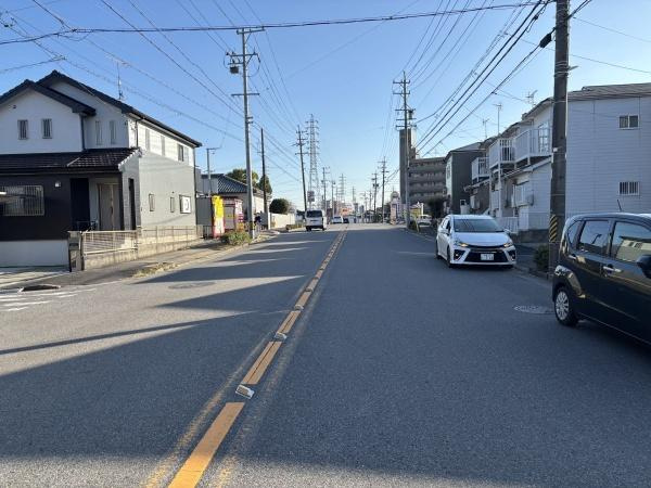 岡崎市日名本町・中古戸建の前面道路含む現地写真|前面道路です。