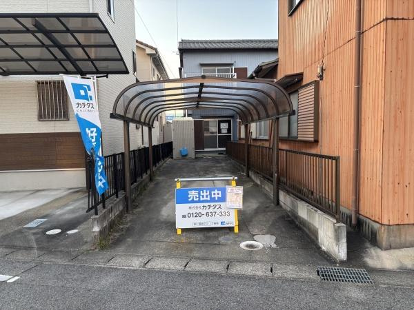 岡崎市井ノ口町・中古戸建の駐車場|２台駐車できます！