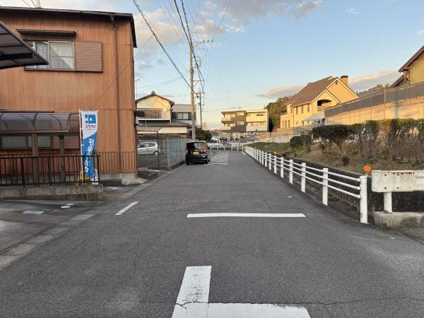 岡崎市井ノ口町・中古戸建の前面道路含む現地写真|前面道路です。