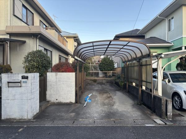 岡崎市藤川台1丁目・中古戸建の駐車場|１台駐車できます！