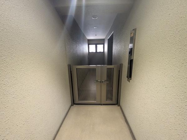 【玄関】 | エスリード鴻池