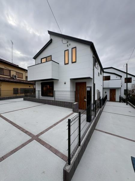 横浜市戸塚区舞岡町の新築一戸建の前面道路含む現地写真